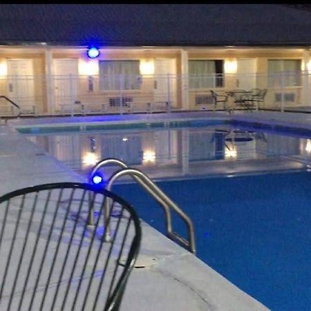 Stay Express Inn & Suites Demopolis מראה חיצוני תמונה
