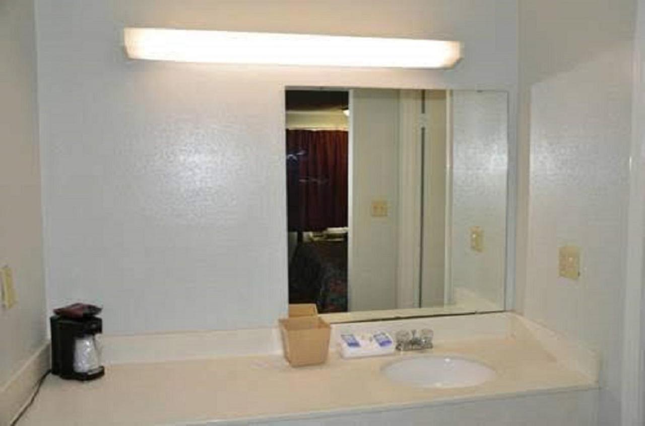 Stay Express Inn & Suites Demopolis מראה חיצוני תמונה